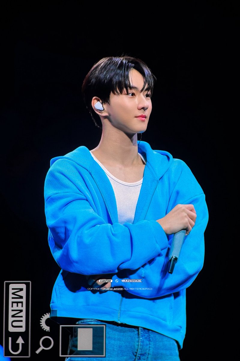 caster_jw0209's tweet photo. 261017 스머프 #정원 #JUNGWON #ジョンウォン
#엔하이픈 #ENHYPEN https://t.co/KLAwGUJrrm