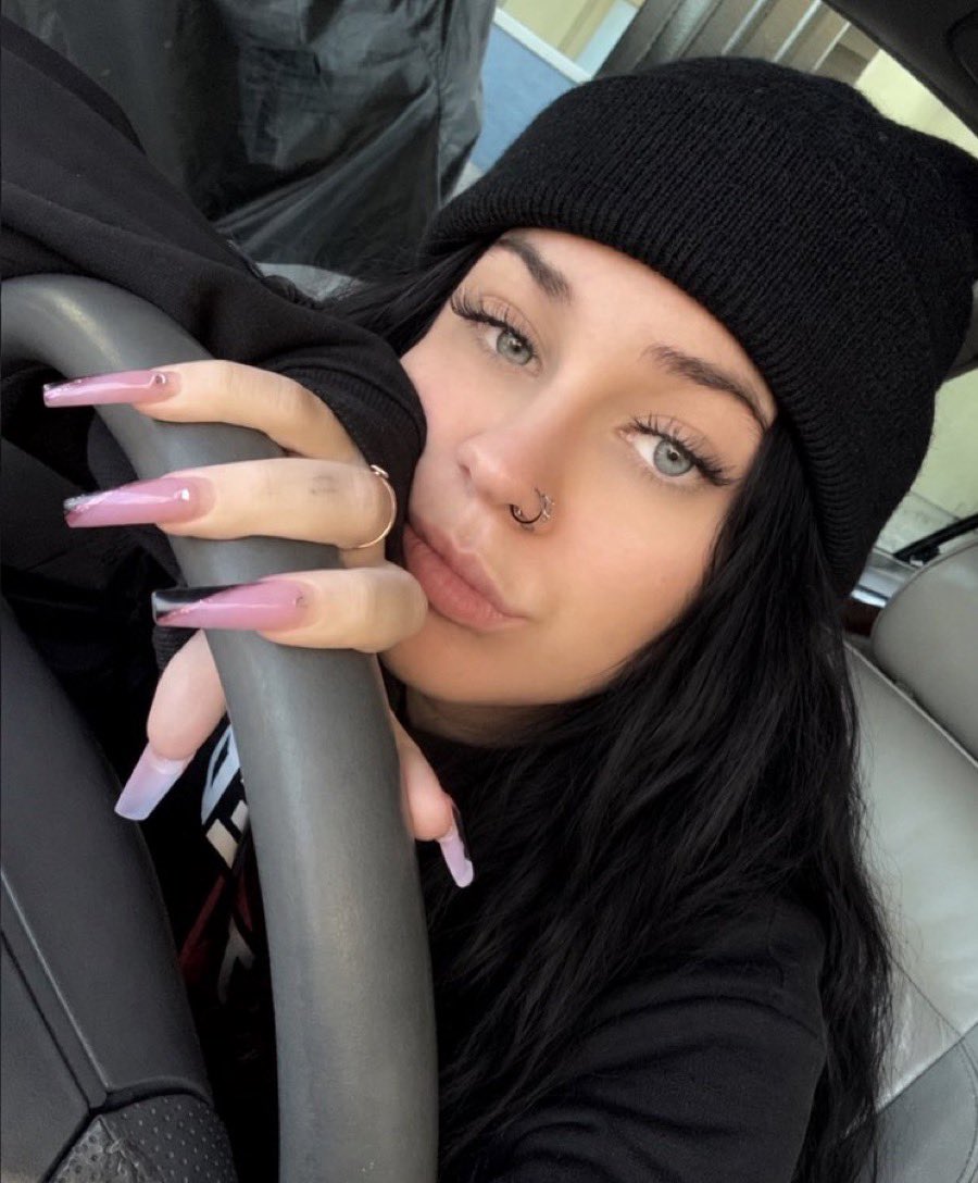 celine_quinlan's tweet photo. Any super cock rn or it’s just me ? 🙂‍↔️#dmvfreaks #bmoefreaks #757freaks #Vafreaks
#richmondva #portsmouthfreaks https://t.co/b0cwYT30lo