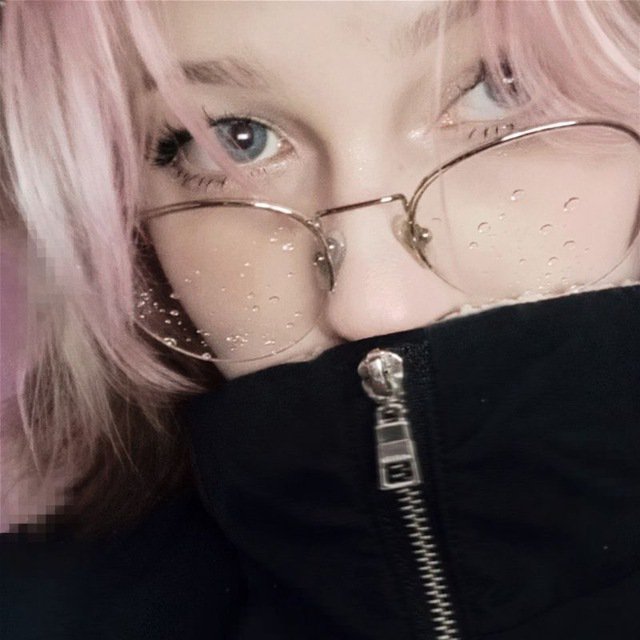 hanviiiiii's tweet photo. The photos are different, but I feel like the vibe is exactly the same?? 🙃
#AIMINGSELCADAY #AMSD #YOEL #요엘 #ヨエル #AIMERS #에이머스 #エイマス #AIMING @AIMERS_members @AIMERS_AMRS https://t.co/74IK8CvY2n