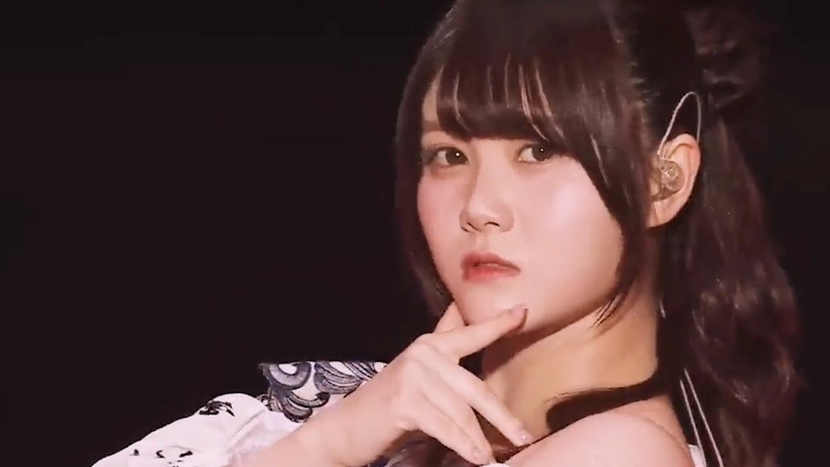 7000respect's tweet photo. 乃木坂46の３期生である、伊藤理々杏さんが卒業を発表されました⋯😔

ツインテールの化身であられる、伊藤理々杏さんが卒業を発表されました⋯😔

この先、誰が『僕の衝動』のセンターをできるというのでしょうか？🥲

りりあん、１０年間お疲れ様でした🙂‍↕️

卒業しても応援するよっ！😆😆😆 https://t.co/PZxEIanEvr