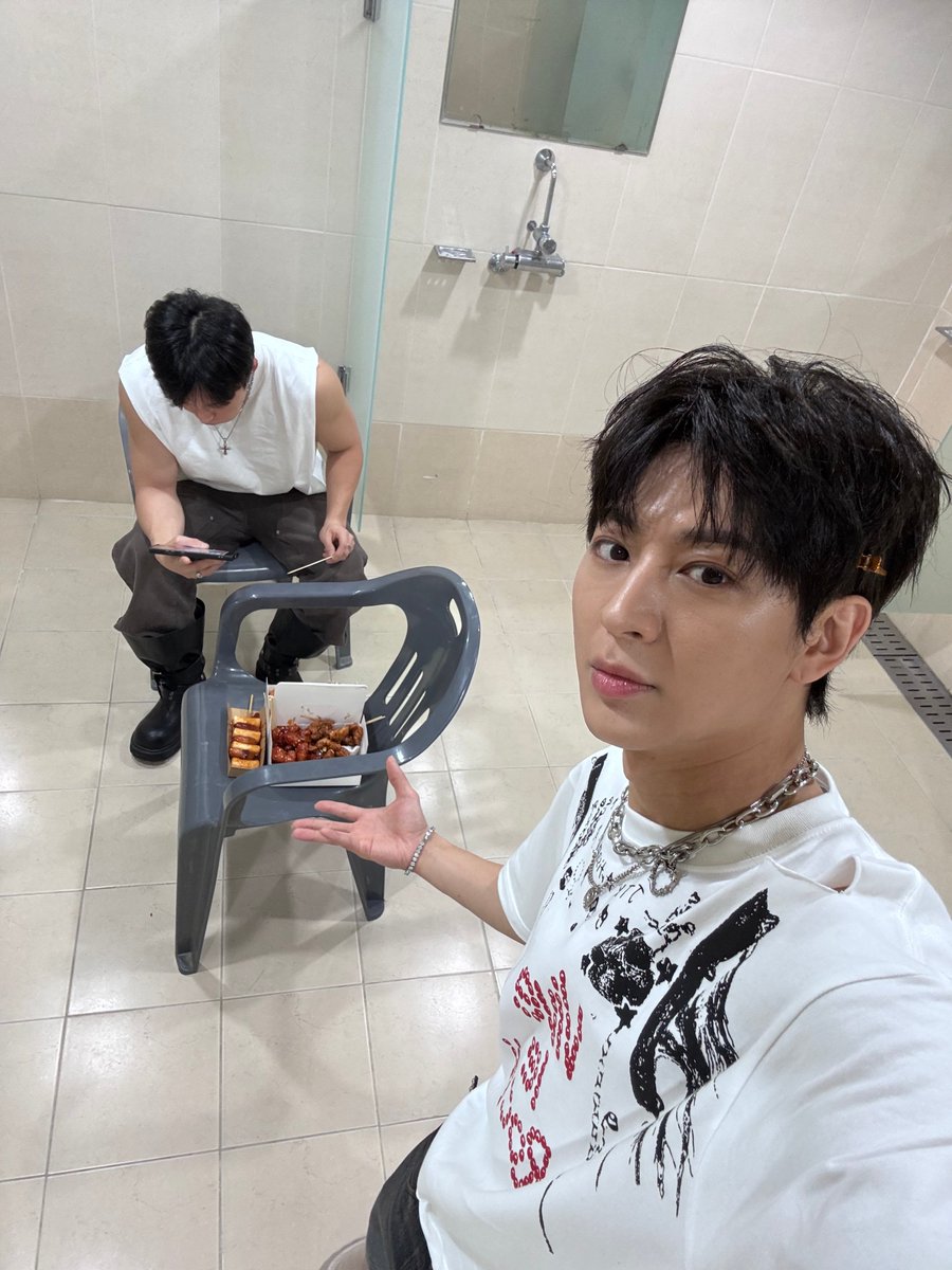 jiwonmuse tweet picture