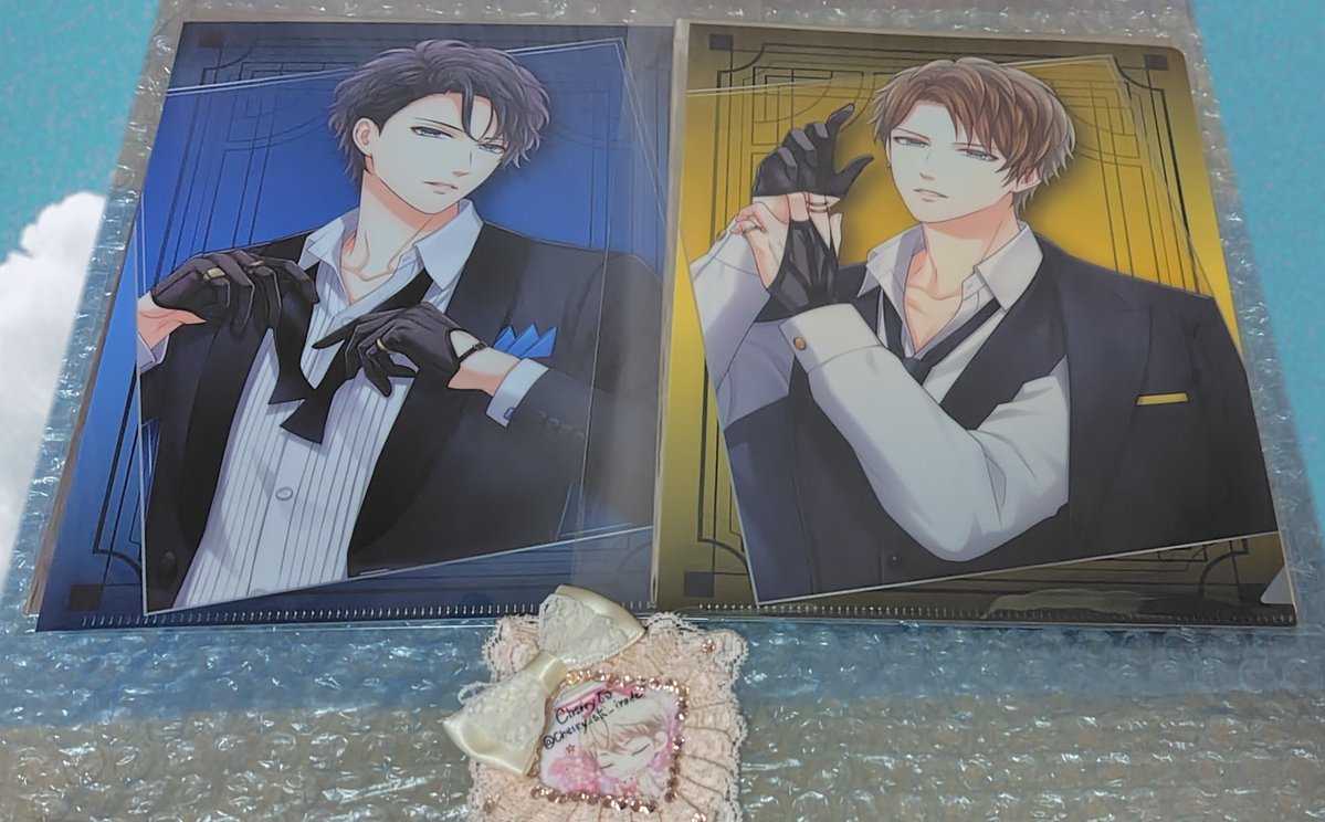 Cherry_sK_trade's tweet photo. ♔໊交換 譲渡♔໊スタマイ 10周年 

譲 :
A5クリアファイル「Hands in Black」
 今大路 青山
ダイカットステッカー 桧山 羽鳥
SNS風クリアカード 早乙女 宮瀬

求 : 同異種 九条 または 定価+送料

♔໊異種、譲渡は同種が決まり次第◎
♔໊即レスできる状況ではないためお急ぎでない方のみ。 https://t.co/sEXaxx3PiP