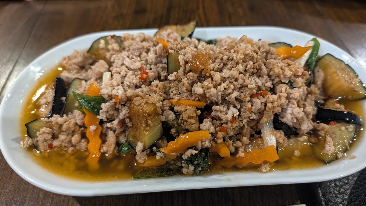 HighSpeed_H's tweet photo. @DkwonMark It was Thai night in my local pub last night https://t.co/NdW6dUDTpu