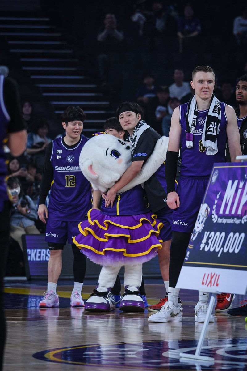 tnd123451's tweet photo. ぎゃあああああヴィンDいいいいいい🥹🐻‍❄💜🎀！！！！ https://t.co/dVLZe36N7n