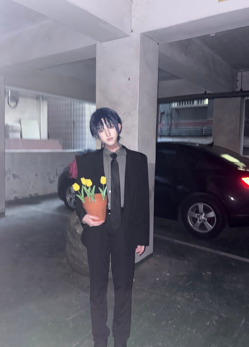 questionsing954's tweet photo. 야.... 이새끼 뭐냐? https://t.co/EZk7Go2Qcl