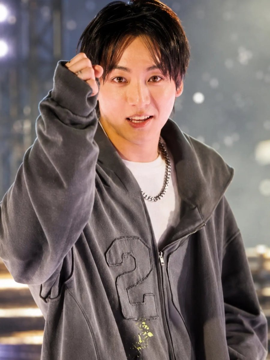 Goldenboy_JKOOK's tweet photo. Rock paper scissor https://t.co/DGFQf9ttAh