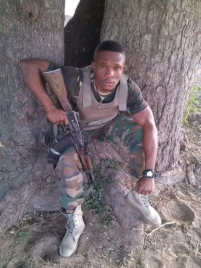MOgwueleka69415's tweet photo. Another young Igbo soldier killed by Boko Haram.

Una no dey hear word? https://t.co/ag0GnMJQwU