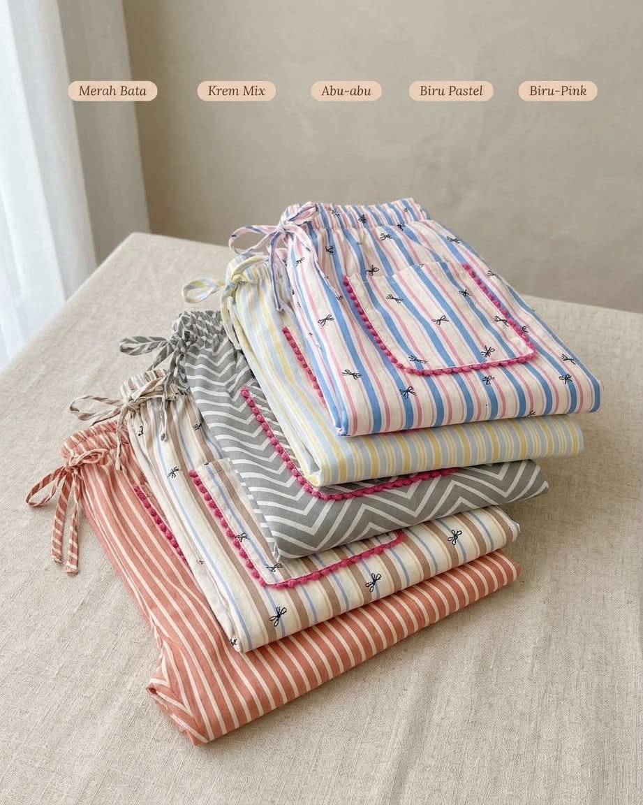 Namioffic's tweet photo. *KULOT FLOURE*

Note : pinggang karet!!
 (ada tali buat adjust aktif).

Bahan : Soft katun poplin
Panjang -+95 cm
Lp -+60 cm
Maks BB 55kg 

*Warna :*
- Merah Bata
- Krem Mix
- Abu Abu
- Biru Pastel
- Biru Pink

Harga di bawah 100k guys
Yg minat cuss dm 😍 https://t.co/n0E9UgFVTL