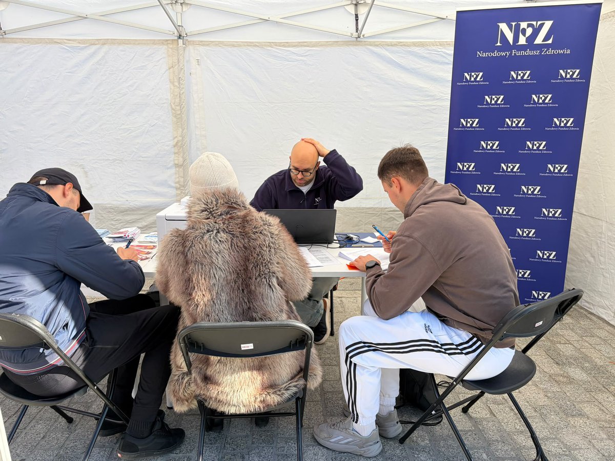 NFZ_Warszawa's tweet photo. @PalacKultury @warszawa @NFZ_GOV_PL @MZ_GOV_PL 💙 Na miejscu wykonacie https://t.co/k9x8EeeMfs. #mammografia #cytologia #badaniekości, badanie wzroku, słuchu, EKG oraz pomiary ciśnienia, cukru i saturacji. U nas także programy profilaktyczne NFZ i karta #EKUZ
🕓Czekamy pod PKiN do godz. 16:00! #Profilaktyka https://t.co/07IyyH91MK