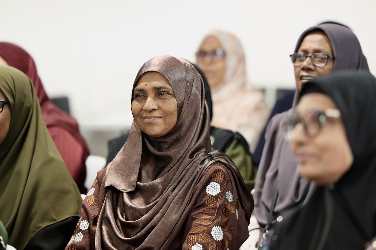 SFdevelopmentMV's tweet photo. ހުޅުމާލެ ހޮސްޕިޓަލް އަދި ހުޅުމާލެ އިސްރަށްވެހިންގެ ނާދީ ގުޅިގެން އުރަމަތީގެ ކެންސަރުން ރައްކާތެރިވުމުގެ މުހިންމުކަމާއި ބެހޭ މައުލޫމާތު ސެޝަނެއް ކުރިއަށް ގެންގޮސްފި. 

މި ސެޝަން ނަންގަވައިދެއްވީ ސަބް ސްޕެޝަލިސްޓް އިން ބްރެސްޓް ކެންސަރ ޑރ އަލްތާފް އަދްނާން.
@HMH_mv https://t.co/GgDsAnyKor
