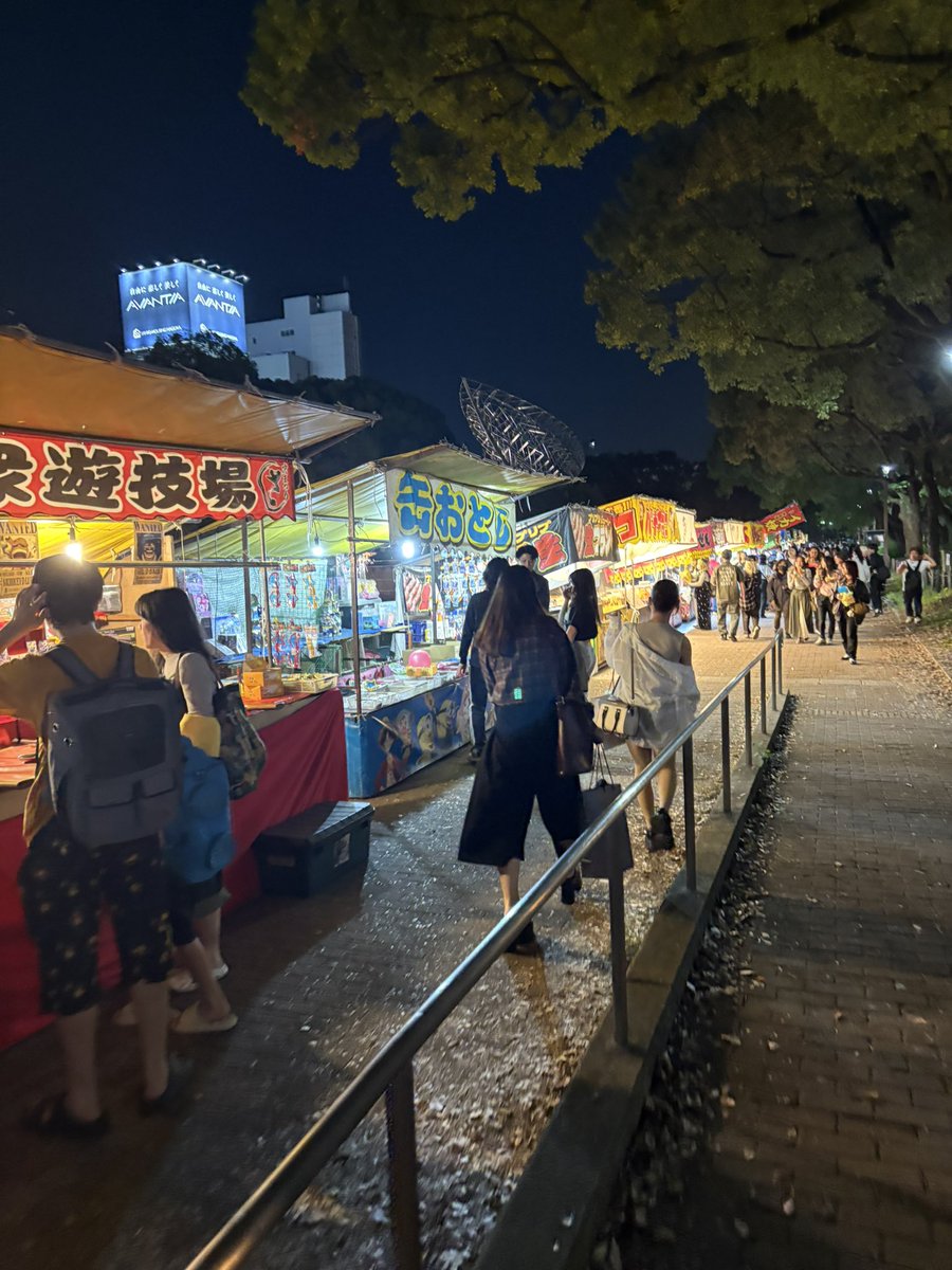 WORLDCOINPEPE's tweet photo. 名古屋まつり屋台たくさん！！！ https://t.co/4kEDNi1r2J