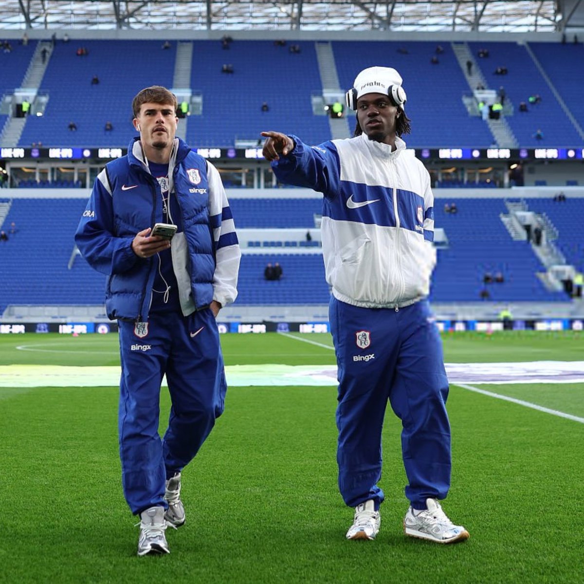 Mohxmmad's tweet photo. Chavarria &amp; Lavia #EVECHE https://t.co/PDnTrgVcS7