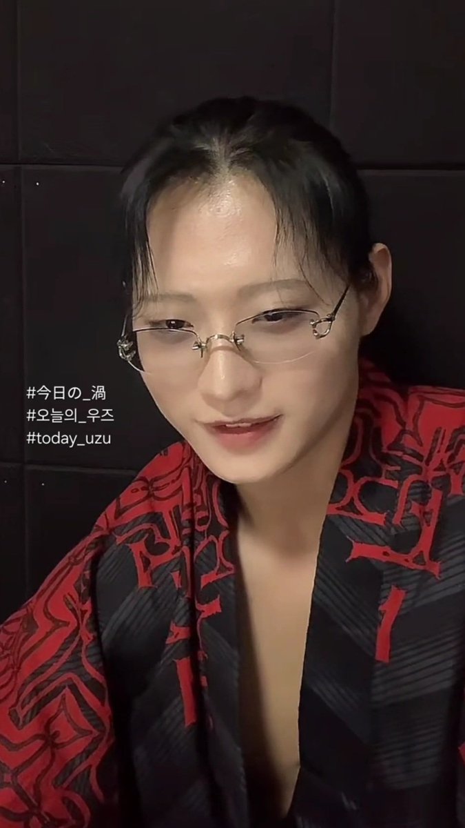 dooboo_tofu's tweet photo. [2026.10.16. TIKTOK 라이브]

미소가 참 예쁘구나☺️😆
🦇🖤🦇🖤

#今日の_渦 #오늘의_우즈 #today_uzu https://t.co/Y4X7DV1VBD
