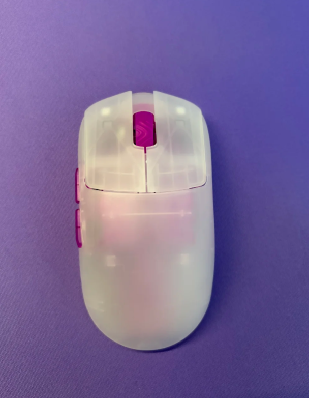 minixpcofficial's tweet photo. New peak of performance. 🐐
Scyrox V12 esports wireless mouse | Nordic 54H20 | PAW NEXT sensor | magnetic scroll | nano ice-coating | M/L sizes.
From $89.99, free shipping 
https://t.co/9JJ26bKv84 https://t.co/lkTFGbT3Zk