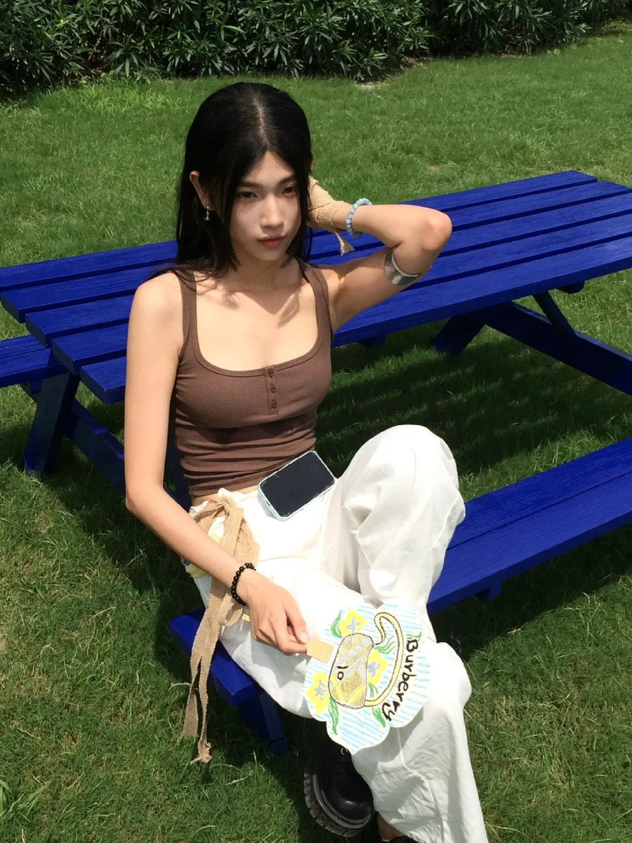 AnnaButler129 tweet picture