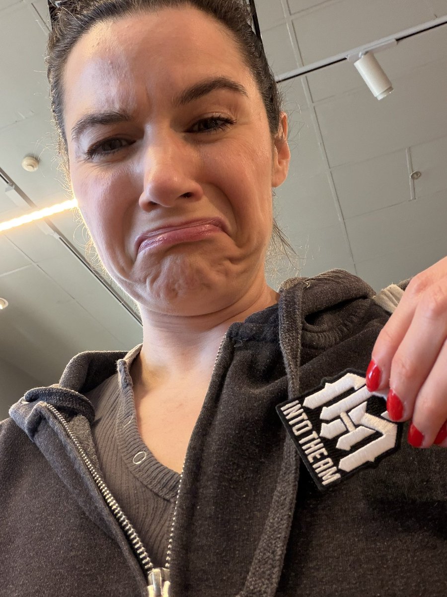 kidkerrigan's tweet photo. 😔 end of an era @TheDMeSports 

Patch just fell off https://t.co/0da819Arbx