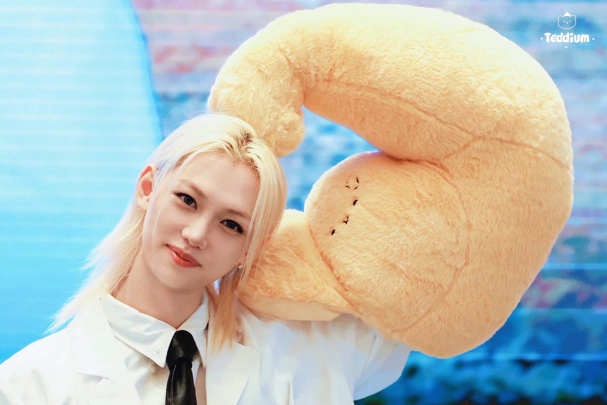 Teddium0915's tweet photo. 261016 StarRiver
💪

#Felix #필릭스 
#StrayKids #스트레이키즈 https://t.co/1AFUHOckjU