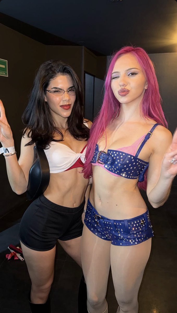 AdelaAccess's tweet photo. ADÉLA and Kenia Os stun backstage at her show in Mexico City tonight https://t.co/5FmcWATrY0
