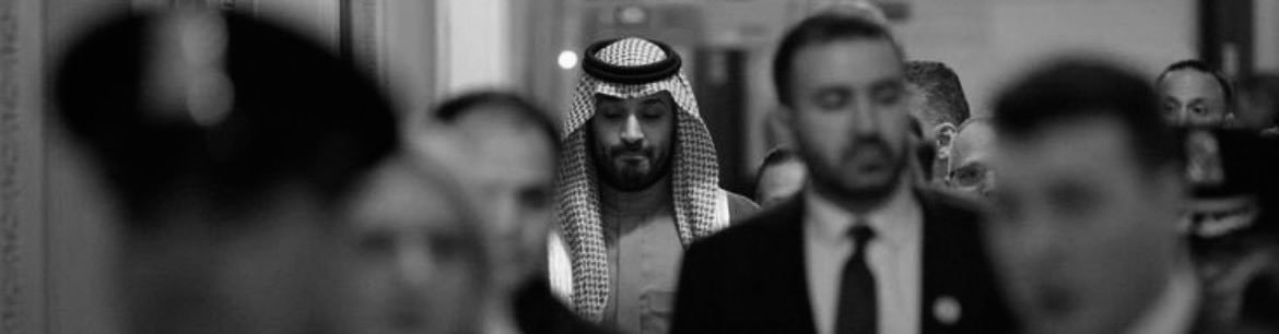 twzoii's tweet photo. 🩶 - أغلـيـك جعـل سنـين عُمـرك مـديـدة -🩶 https://t.co/dnACw28RrD