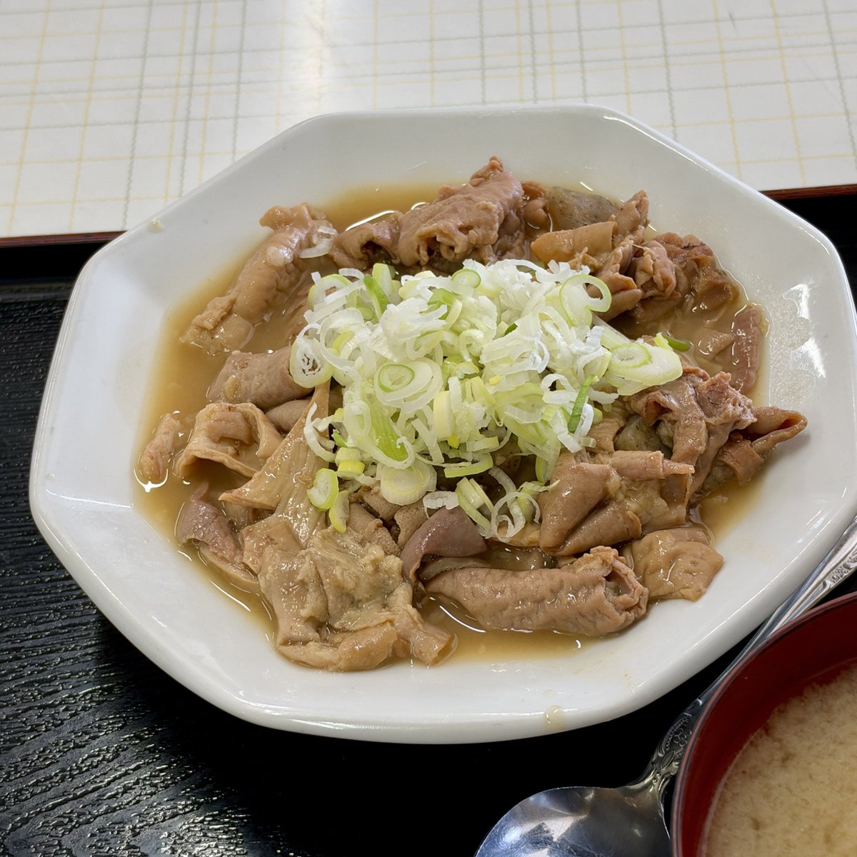 SYONAI's tweet photo. #うんの食堂  #もつ煮込み定食
 やっぱりこれがいちばん美味い https://t.co/IyGUjjwYCZ