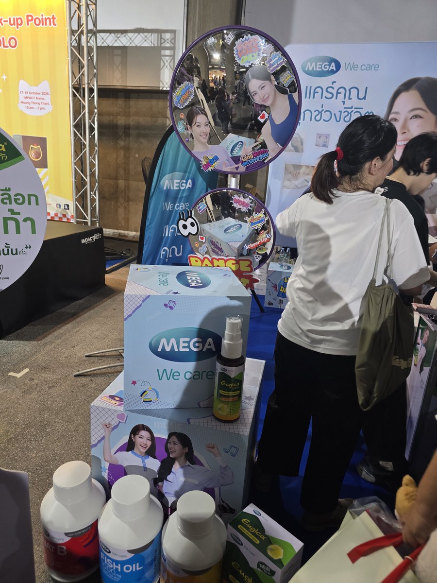 BBellePT's tweet photo. เจ็บคอแวะมาหาหลิงออม
#MegaWeCarexLingOrm
#LINGORMCONCERT #EUGICACOFF https://t.co/qPzc2HIIre
