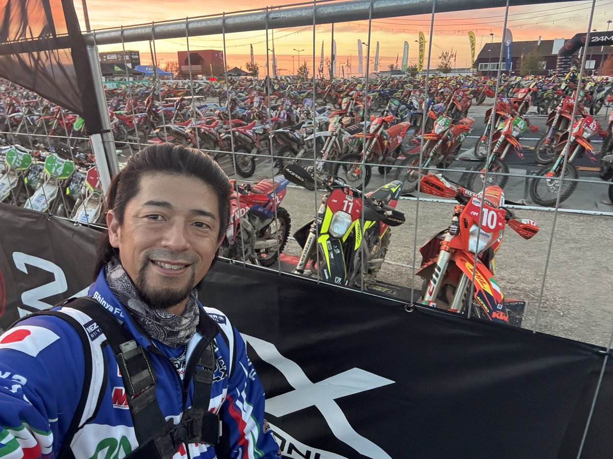 FujiwaraShinya1's tweet photo. 『6DAYS® FIM Enduro of Nations 2026』

最終日行ってきます🔥

#藤原慎也 #6DAYS FIMEnduroOfNations #Enduro #Portugal https://t.co/A3ADJQkYgk