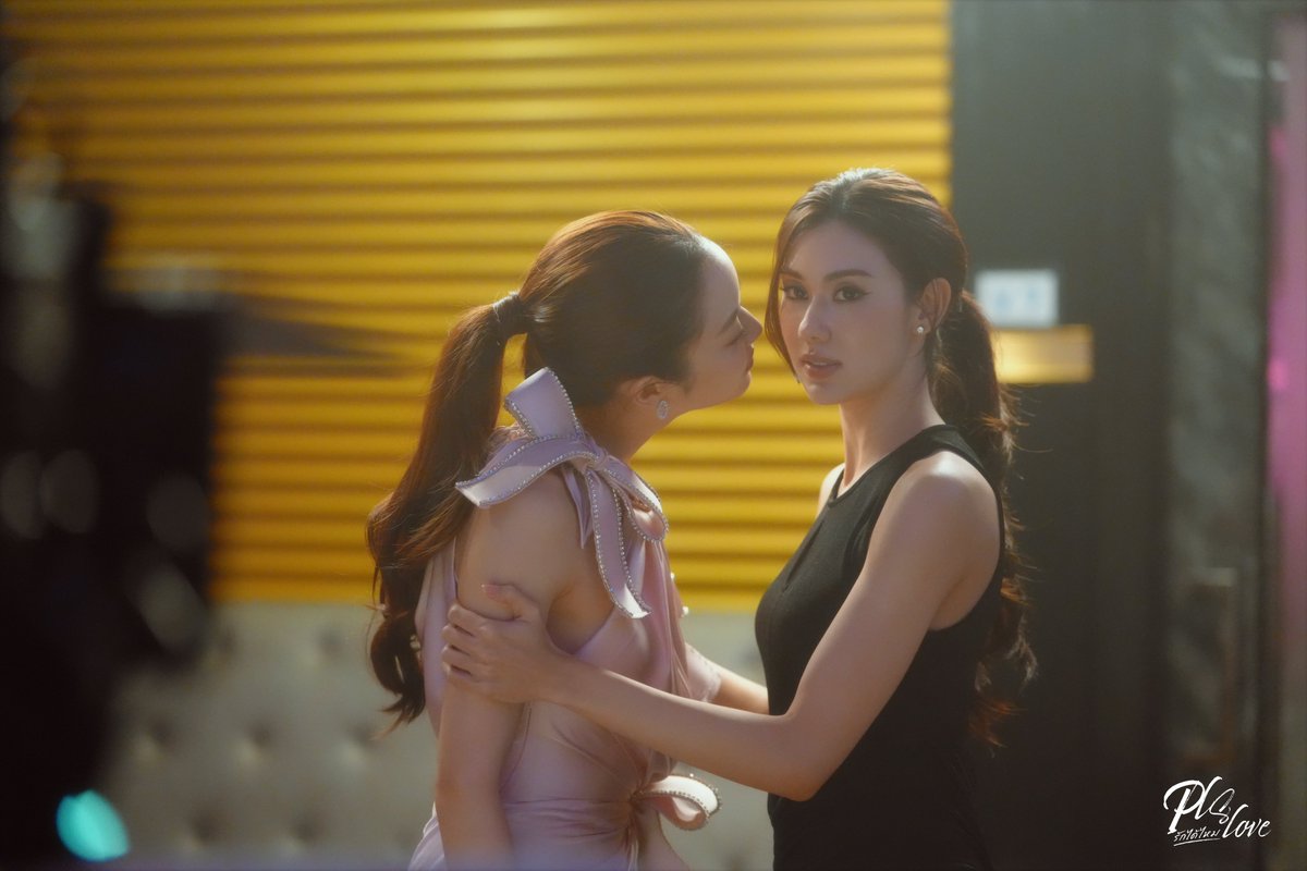 LenaMiu_CH3's tweet photo. เหตุการณ์ในซีนนี้คือยังไงนะคะ

LENAMIU PLS LOVE EP6
#PlsLoveรักได้ไหมEP6 https://t.co/F9pAuYrg5Q