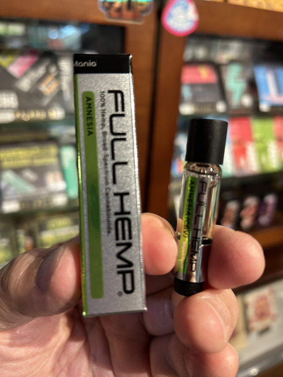 cbd_osaka's tweet photo. CBNを使用しない処方で、CBD・CBG・CBVなどのカンナビノイドと、HEMP由来テルペンを組み合わせ、
吸いやすさ・味わい・結晶化の有無を確認しながら、半年以上テストを重ねて仕上げられたVAPE MANIA FULL HEMPが遂に登場‼︎
お求めは CBD OSAKA店舗かオンラインショップで
https://t.co/BHe19xzxew https://t.co/kO11jAtuEP