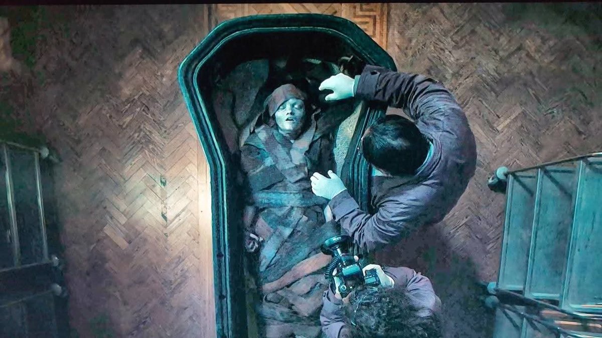 SpadeTheShadow's tweet photo. Lee Cronin's The Mummy was pretty insane. Interesting plot that basically turns into an evil dead movie. Wicked make-up and gore effects. A little long and the parents in this are idiots lol. Worth a check if you're a fan of the newer Evil Dead stuff. My Rating: 7/10 #halloween https://t.co/1gefIst0AS