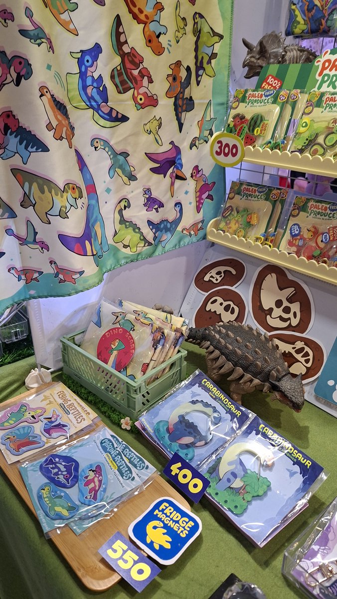 squeegool's tweet photo. Komiket Originals day 1 https://t.co/I6WpxhGTfJ