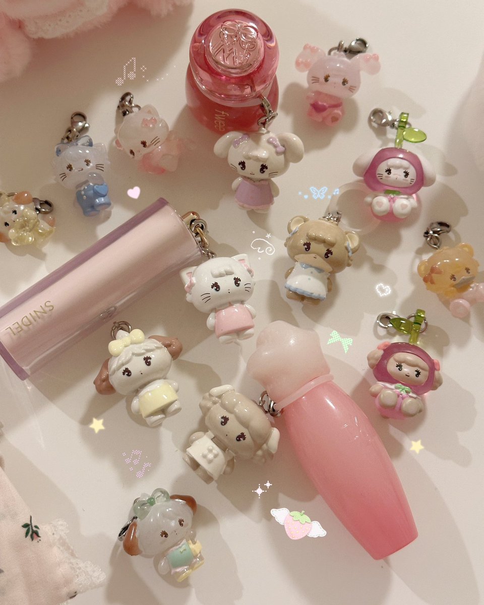 fuyumiin_'s tweet photo. mikkoのLil ala modeミニフィギュアチャーム🎀🪽
めじるしにできてほんとにかわいいよー💕(◞ᱹ   ̫ ᱹ◟𓏼꜀)◝✩ https://t.co/5J5FKz14l5