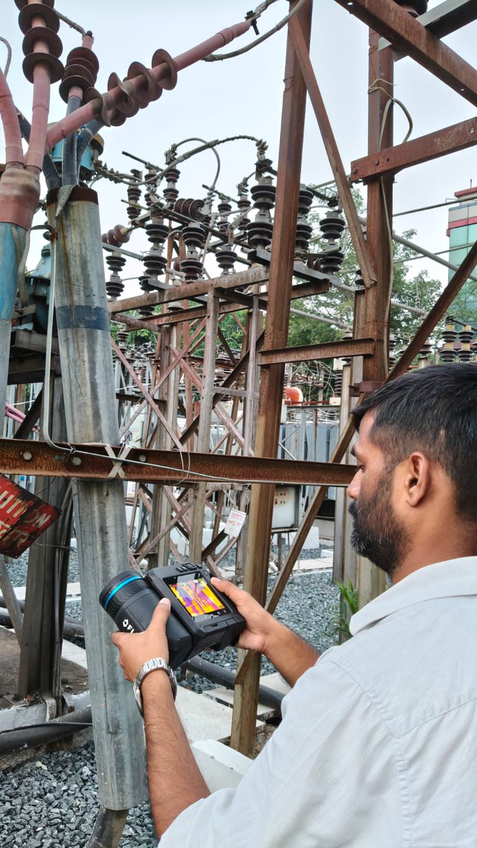 ESDBankipur's tweet photo. ⚡विद्युत उपकरणों का थर्मल निरीक्षण

PSS में Thermal Imaging के माध्यम से विभिन्न विद्युत उपकरणों एवं उनके कनेक्शनों के तापमान की जाँच की गई, ताकि संभावित तकनीकी समस्याओं की पहचान कर आवश्यक रखरखाव सुनिश्चित किया जा सके।

📍SKM PSS https://t.co/tAL6JraTXo