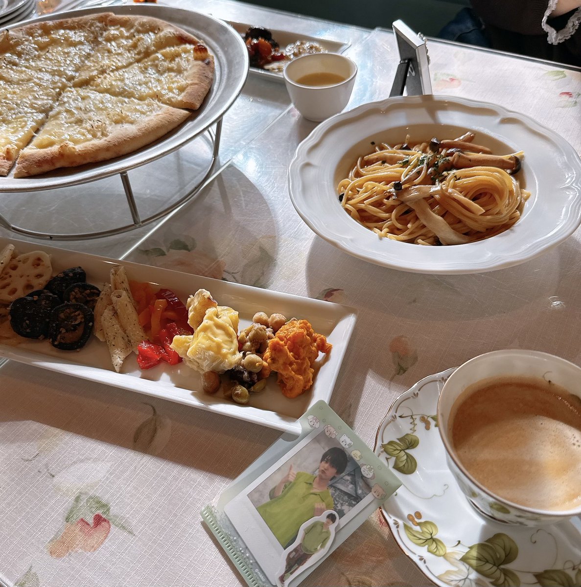 amsu_yb's tweet photo. ご飯行ってきた🍽️🍕✨ https://t.co/fGlwNMRPNQ