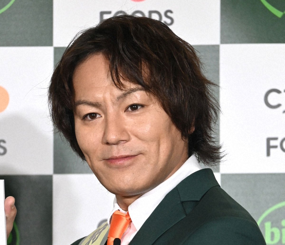 livedoornews's tweet photo. 【俗説】お守りを複数持つとケンカする？神主の狩野英孝「神様の場合はケンカはない」
https://t.co/1xfpNfClmN

富澤たけしが「子どものかばんに20個ぐらいお守りがついている」と相談。狩野は「仏様は知らないですけど、神様の場合は特にそういうケンカとかはないですね」と答えた。 https://t.co/u5lk1pmHkT