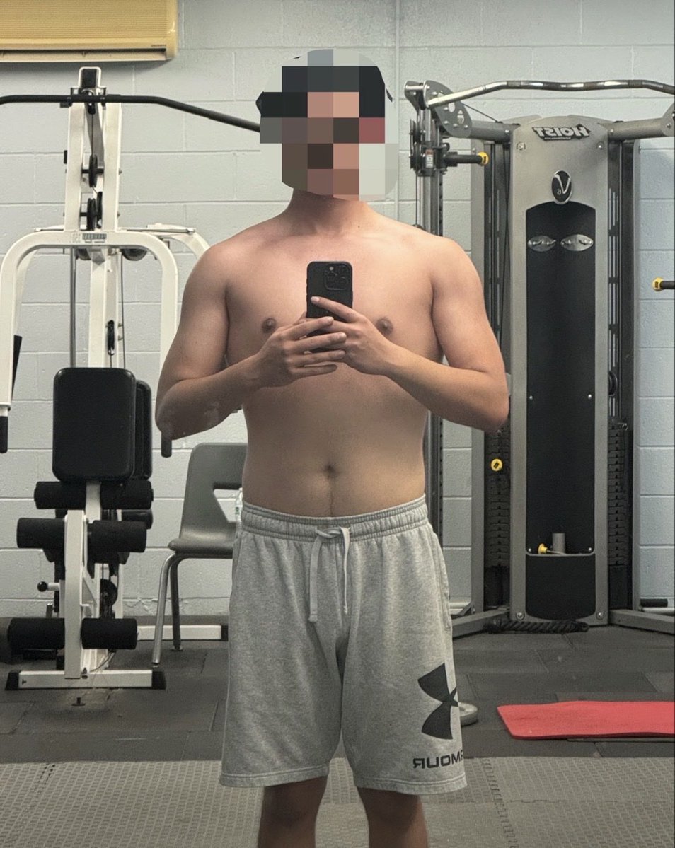 silas2_0's tweet photo. Was too scared to show anything nsfw but wanted to show off gym progress. W gooner.

#gooner #gym #gay #bi #exposed https://t.co/3rhORO11y3