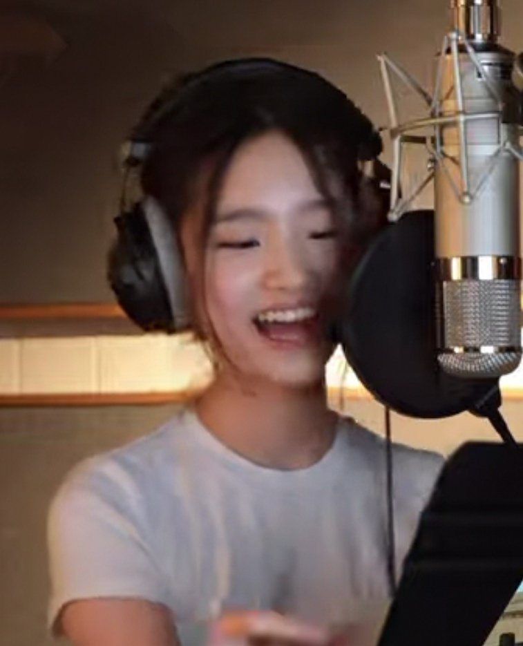 Kim_Min_Koi's tweet photo. Name:????
Nationality: Korean🇰🇷
Born in: 2011
Age: 15 Years old
She is trainee in A20 joined A20 on 2024
#fyp #viral #foryou #kpop #mnet #A20 #A20 #A20lite https://t.co/ADnL9ybMJB