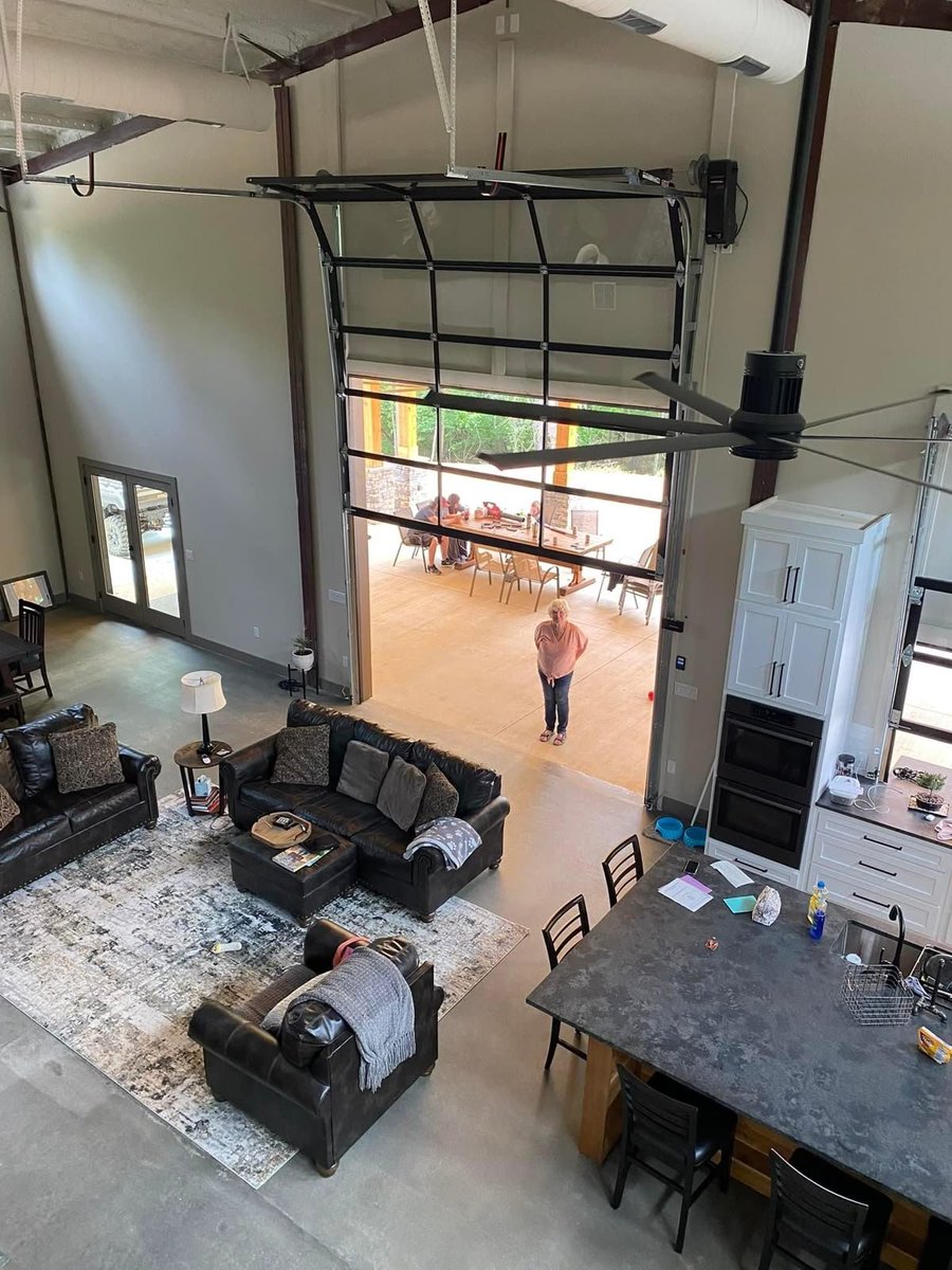 GentlemenLegacy's tweet photo. This is what building your own world looks like. https://t.co/z5HgEOFxdE