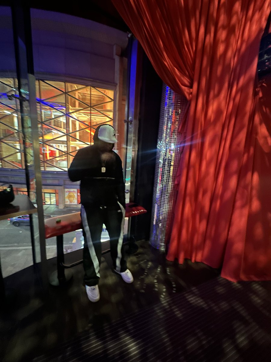 rapjohnwick's tweet photo. Nyummmmm https://t.co/kVUFB1Tjv3