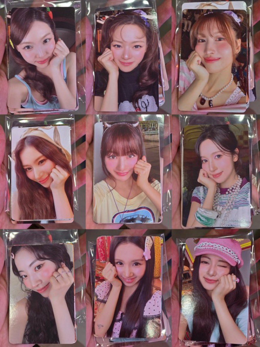 yy_trk71's tweet photo. TWICE 11TH ANNIVERSARY Fan Party 入場特典トレカ 買取

【譲】全メンバー
【���】4,200円＋国内送料

ALT必読⚠️
数に限りがございますので、ご希望の方はお早めにDMまでお気軽にお声掛けください🙇🏻‍♀️💌

#TWICE買取 #TWICE交換 https://t.co/ezC7DShgvd
