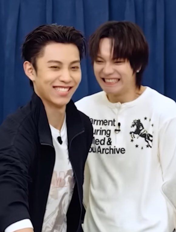 enhashotz_'s tweet photo. #2yulz 😸 https://t.co/P3WlRg2cRw
