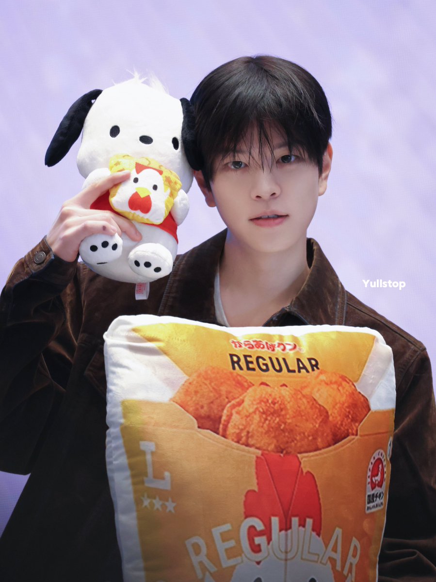 Yullstop_81's tweet photo. 261016 STARRIVER FANSIGN

#Seungmin #승민 
#StrayKids #스트레이키즈 https://t.co/KudBI5f6Sa