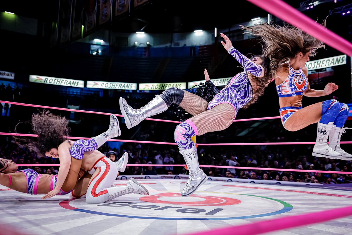 CMLL_OFICIAL tweet picture