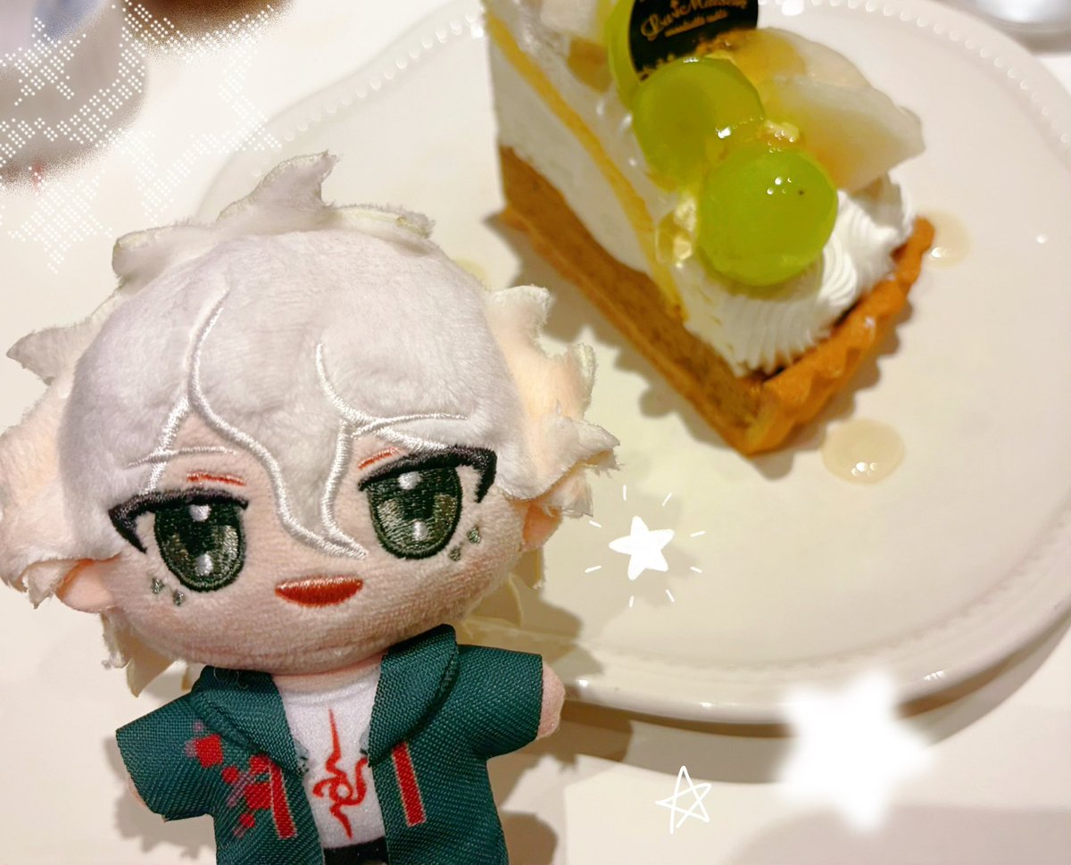h9l25's tweet photo. ぬいぱるｺﾏｴﾀﾞを連れてケーキ食べます𖤐 ̖́- https://t.co/P5WGQkEOsT