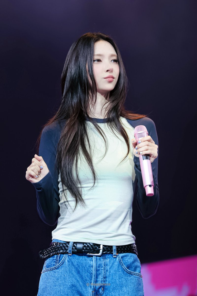 Happinessyu0115's tweet photo. 261017 

#윤아 #YUNAH
#아일릿 #ILLIT https://t.co/a1JDc6cb3d