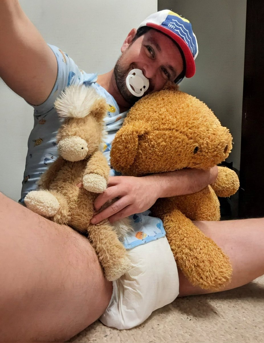 aceventura1990's tweet photo. The perfect balance the sweet adorable padded Saint and sinner hehehe!!!! @d3xslave  who wishes they could switch places with teddy? https://t.co/NsyGZKQTBm