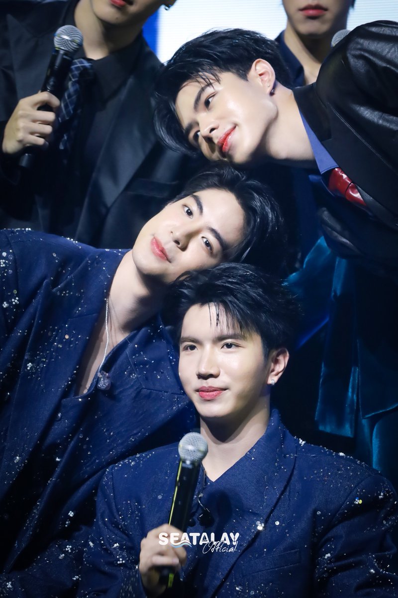 seatalayTH's tweet photo. น้องเปาชอบเล่นกับพี่ซีจริงๆนะ 
แต่พี่ซีติดพี่คีนไปหน่อย ☺️😚

LAST STORY OF TWO STARS

#WEIRDO101SeriesFinalEP
♡ #sea_ta_lay | @sea_ta_lay
#SeaKeen #ซีคีน https://t.co/R18brekoYR