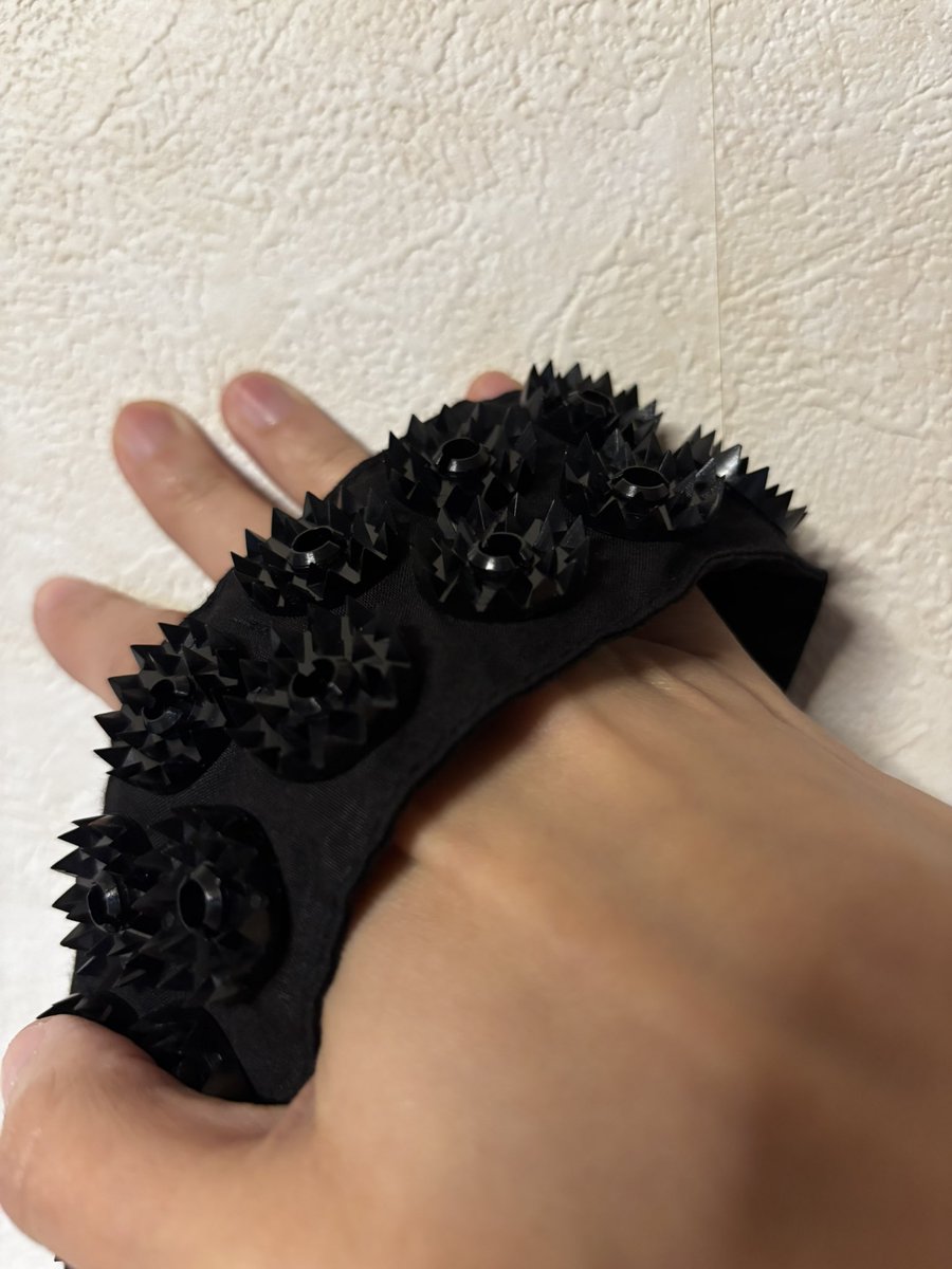 imo_type0's tweet photo. 届いたよ～！

なるほどこりゃ痛気持ちいいわwww
しっかり穴があきます😂😂😂😂 https://t.co/3kmlVeisdH