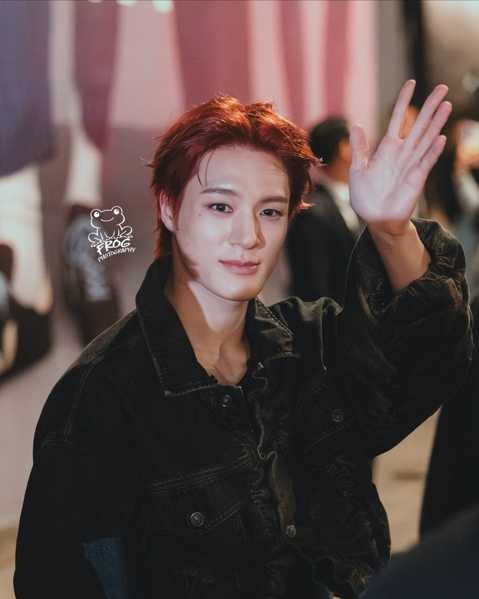 423folder's tweet photo. 261017 frogphotography instagram #JENO #제노

JENO WITH DIESEL 
#DIESELxJENO  
@DIESEL https://t.co/hcWKSeuufA