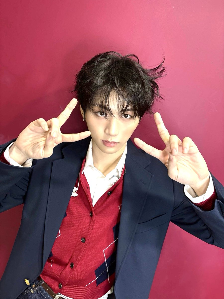 BOYNEXTDOOR_twt's tweet photo. 막방까지 고마워 원도어 💖

#BOYNEXTDOOR #TAESAN
#보이넥스트도어 #태산 https://t.co/A8I5GxOhZF