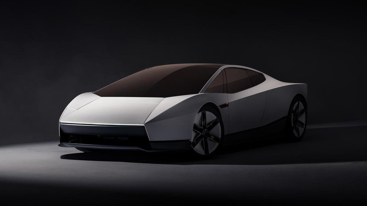lowly_dev's tweet photo. I was waiting for the Tesla Roadster call outs to Lamborghini Egoista, but didn't see any https://t.co/8joHJk3jP4